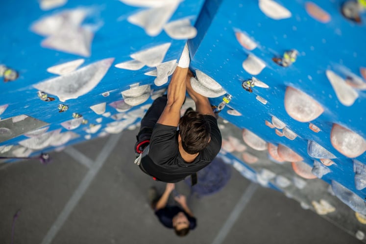 Large-2018_ET_Marketing_Rock Climbing Indoors_Crack_Englewood_Carissa Gross 06