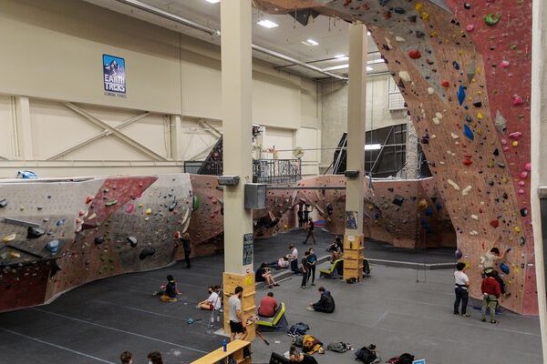 MOVEMENT Blog_Get Over Fear of Overhangs_Rockville_Gnarwall_Bibi- 103 122022