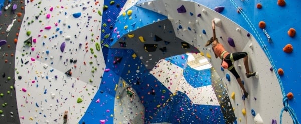 A BEGINNERS GUIDE TO LEAD CLIMBING - PART 2